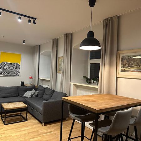 Mini Home Bookshop Studios Вильнюс Экстерьер фото
